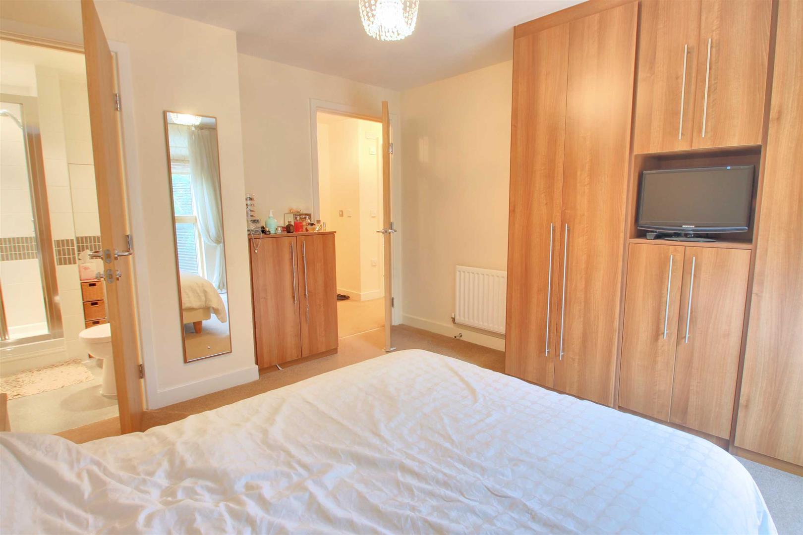 Merrivale Mews, Central Milton Keynes